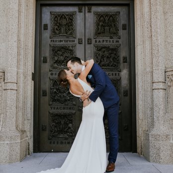 Kandace Photography - wedding portraits at Grace Cathedral, San Francisco - Session Photography Near Me Kandace Photography - wedding portraits at Grace Cathedral, San Francisco - Session Photography Near Me