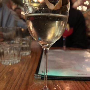 Le Majestique - Bars Near Me - Montreal, Quebec Le Majestique - Bars Near Me - Montreal, Quebec
