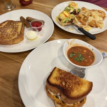 Broken Yolk Cafe - American Near Me - Temecula, California Broken Yolk Cafe - American Near Me - Temecula, California