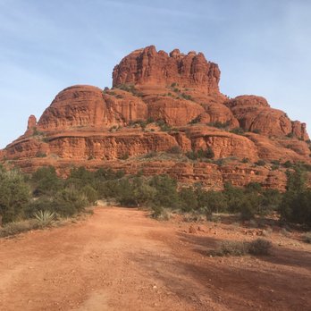Bell Rock - Trail heading to Bell Rock - Hiking Near Me - Sedona, Arizona Bell Rock - Trail heading to Bell Rock - Hiking Near Me - Sedona, Arizona