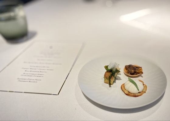 Votum Restaurant by null