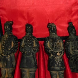 Slade's Trades Antique Shop & Auction House - Collectible Terra-cotta Chinese Warriors. 4 little stautes with the case