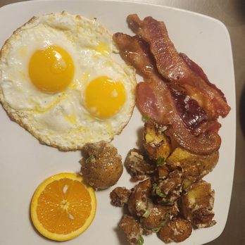 Stay Cafe - Breakfast & Brunch Near Me - Chicago, Illinois