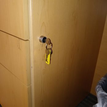 Pico Locksmith - Desk locking systems - Keys & Locksmiths Near Me Pico Locksmith - Desk locking systems - Keys & Locksmiths Near Me