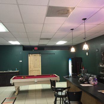E Vaper Tech - Relax and play a game of pool - Vape Shops Near Me - Lutz, Florida E Vaper Tech - Relax and play a game of pool - Vape Shops Near Me - Lutz, Florida