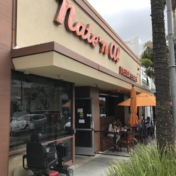 Nate'n Al's - The place, with outdoor seating. - Delis Near Me - Beverly Hills, California