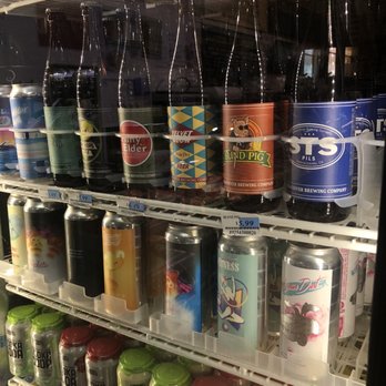 The Willows Market - Grocery Near Me - Menlo Park, California