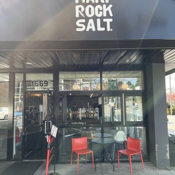 Rosemary Rocksalt - the front of the restaurant - Bagels Near Me - North Vancouver, British Columbia