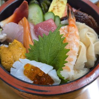 Kanpachi Sushi & Sake - Chirashi - Sushi Bars Near Me - Gardena, California Kanpachi Sushi & Sake - Chirashi - Sushi Bars Near Me - Gardena, California