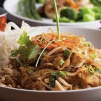 Mekong - Rice noodle bowl bbq chicken crispy spring roll on top - Vietnamese Near Me - Richmond, Virginia Mekong - Rice noodle bowl bbq chicken crispy spring roll on top - Vietnamese Near Me - Richmond, Virginia