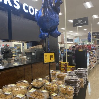 Safeway - Best. Display. Ever. - Grocery Near Me - Campbell, California