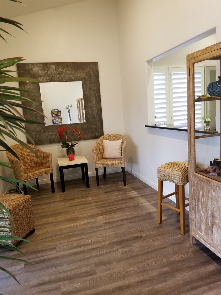 SALON LES CHEVEUX - 74133 El Paseo, Palm Desert, California - Hair