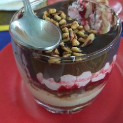 Los Farolitos - Vaso de fresa,crema y chocolate
