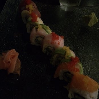 Skates On The Bay - Rainbow roll - Seafood Near Me - Berkeley, California Skates On The Bay - Rainbow roll - Seafood Near Me - Berkeley, California