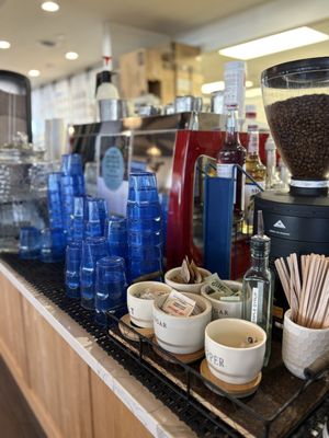 Mi-Sant Kitchen & Bakery by null