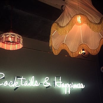 Dirty Bones - Carnaby Street - Dirty Bones interior - Cocktail Bars Near Me - London, XGL