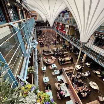 Kingly Court - Shopping Centers Near Me - Carnaby, XGL Kingly Court - Shopping Centers Near Me - Carnaby, XGL