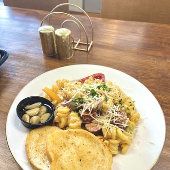 All Roads Cafe - Cajun Pasta - Cafes Near Me - Edgewood, New Mexico