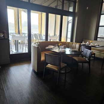 Citron - Bar dining area - New American Near Me - Baltimore, Maryland