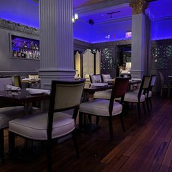 The George on Washington St - Dining area