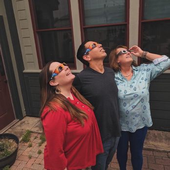 Maggie Mae's - Total eclipse - Pubs Near Me - Leander, Texas