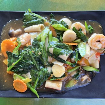 Cyclo Noodles - mee ka tang: pan fried flat noodles, with egg, veggies, seafood = $12ish - Cambodian Near Me - Long Beach, California