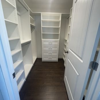 Home Closet Organizers - Walk-In Closet - Home Organization Near Me