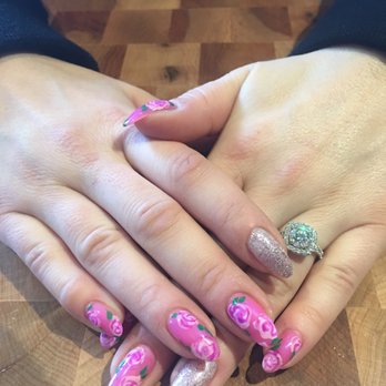 Instyle Nail Lounge - Hand-painted nail art - Nail Salons Near Me - Troy, Michigan