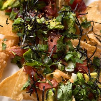 Yard House - Tuna Poke Nachos - New American Near Me - Orlando, Florida