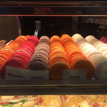 Croissanterie C'est Magnifique - Coffee & Tea Near Me - Amsterdam, New Hampshire