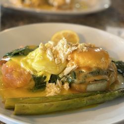 Burleson Brunch House - Salmon and crab Benedict