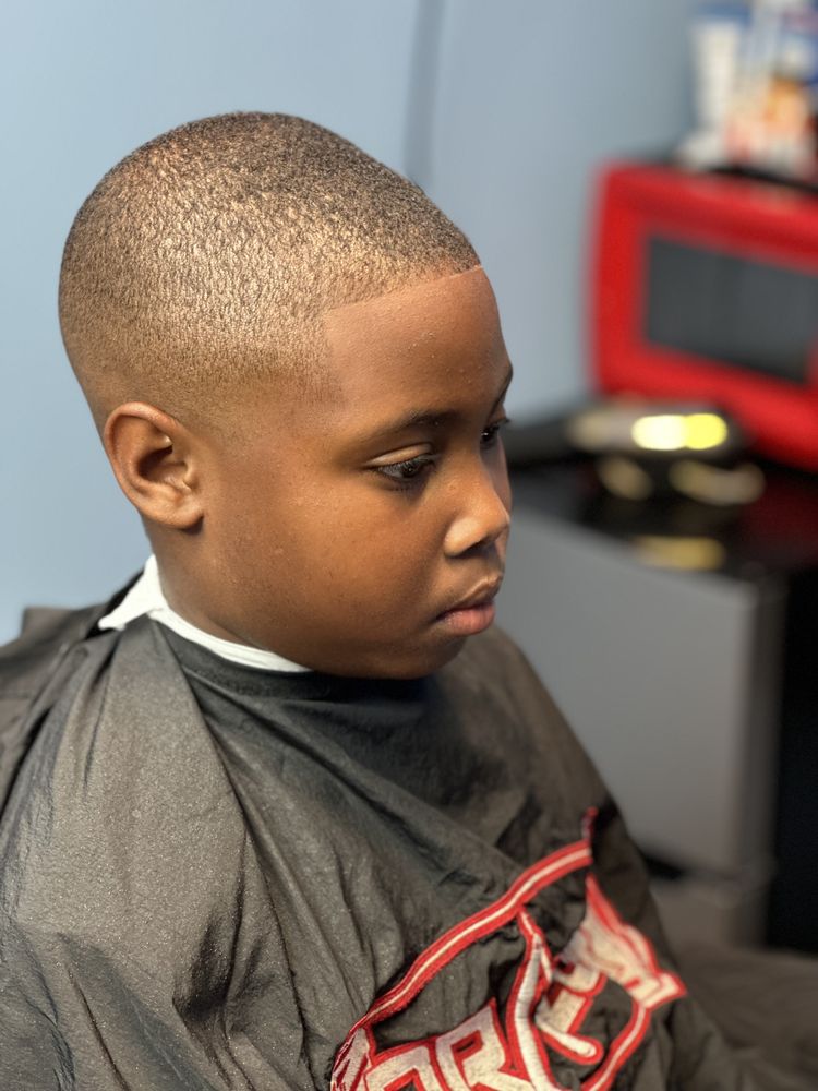 Cuts By Drazor Logo