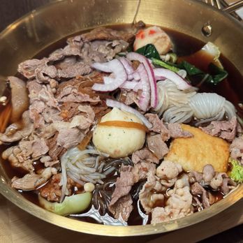 Growl Growl - sukiyaki - Hot Pot Near Me - New York, New York Growl Growl - sukiyaki - Hot Pot Near Me - New York, New York
