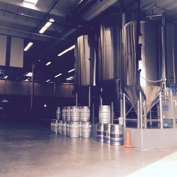 Coronado Brewing - Big beer holding thingys!! - Brewpubs Near Me - San Diego, California Coronado Brewing - Big beer holding thingys!! - Brewpubs Near Me - San Diego, California