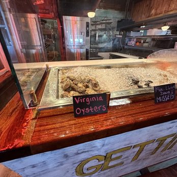 Conchy Joe's - Raw seafood - Seafood Near Me - Jensen Beach, Florida