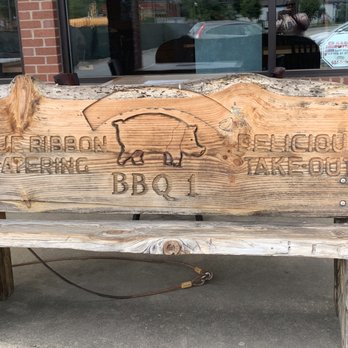 Dave Poe's BBQ - Outside bench - Barbeque Near Me - Marietta, Georgia Dave Poe's BBQ - Outside bench - Barbeque Near Me - Marietta, Georgia