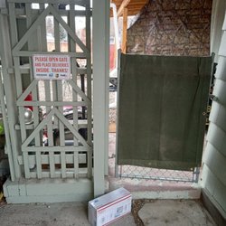US Post Office - What's wrong with this picture? Anyone?  Just belligerent! I've posted signs clearly of instructions, USPS is only one that can't get it