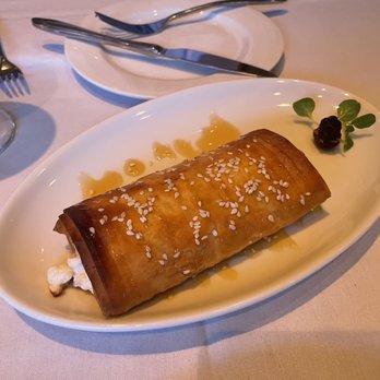 Louká Beverly Hills - Feta sto fourno - Greek Near Me - Beverly Hills, California Louká Beverly Hills - Feta sto fourno - Greek Near Me - Beverly Hills, California