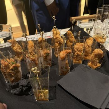 Kitchen + Kocktails By Kevin Kelley - Honey hot chicken and southern fried catfish samples - Southern Near Me - Miami, Florida Kitchen + Kocktails By Kevin Kelley - Honey hot chicken and southern fried catfish samples - Southern Near Me - Miami, Florida