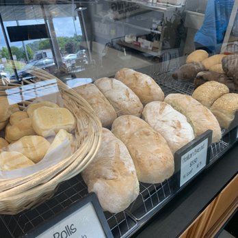 Brooklyn Baking - Interior/Inside- Bread Options - Donuts Near Me - Waterbury, Connecticut