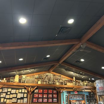 Smolik's Smokehouse - Barbeque Near Me - Mathis, Texas