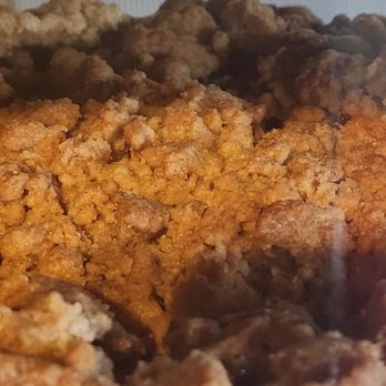 Deutsch Apple Bakery - The texture of their regular size Apple pie - Bakeries Near Me - Blanco, Texas