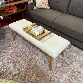LowCountry Consignment - Great rug, bench and grey sofa all in mint condition. - Furniture Stores Near Me - Mount Pleasant, South Carolina
