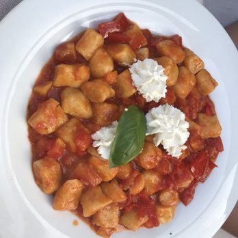 Al Gondoliere - Gnocchi, was good. - Italian Near Me - Malcesine, VR