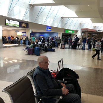 Fox Rent A Car - Fox Rental car line at the Phoenix airport, - Car Rental Near Me - Phoenix, Arizona