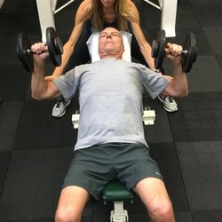 Weight training to build lean muscle using the most effective techniches