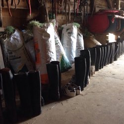 Ferme Équestre de Simon - Bottes en prêt de toutes tailles