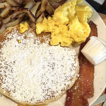 Mad Rooster Cafe - Kenosha - KIDS FULL BREAKFAST - Breakfast & Brunch Near Me - Kenosha, Wisconsin Mad Rooster Cafe - Kenosha - KIDS FULL BREAKFAST - Breakfast & Brunch Near Me - Kenosha, Wisconsin