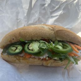 Banh Mi (Sandwich) Banh Mi (Sandwich)