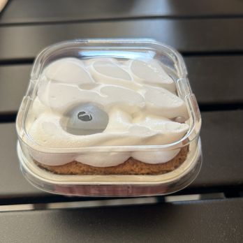 Guava Artisanal Latin Bakery - Coconut rum tres leches - Desserts Near Me - Fairfax, Virginia Guava Artisanal Latin Bakery - Coconut rum tres leches - Desserts Near Me - Fairfax, Virginia